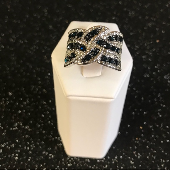 STERLING SILVER RING - Picture 2 of 5